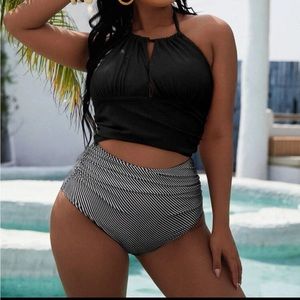 NWOT plus striped ruched bikini swimsuit